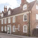 Grand Apartment In Historic Building With Free Parking