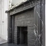 Grand Apartment In Historic Building With Free Parking