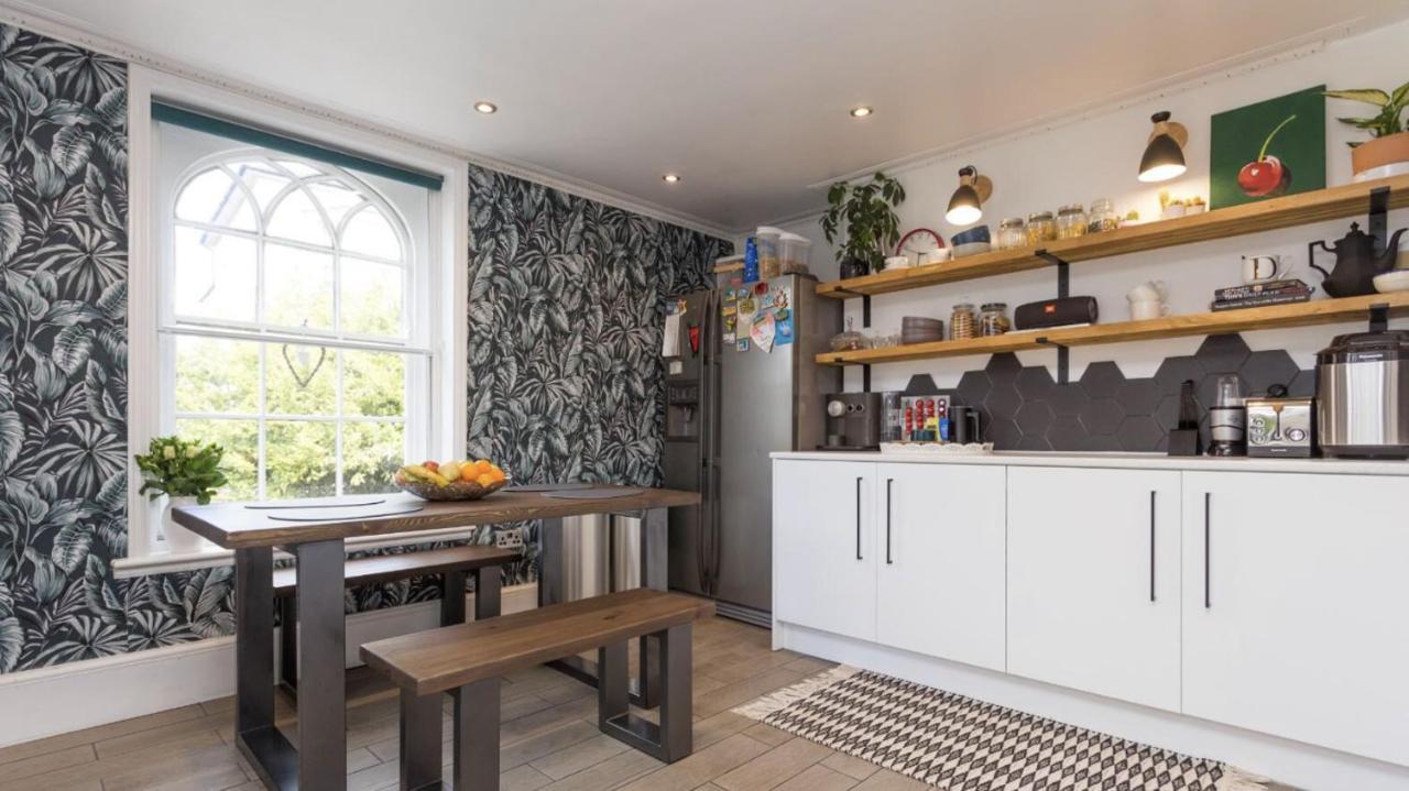 Grand In Historic Building With Free Parking Canterbury